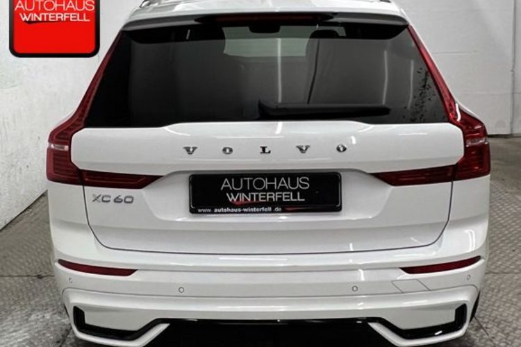 Volvo XC60 XC60 B5 B AWD R-DESIGN HUD+AHK+MEMORY+GOOGLE+LED