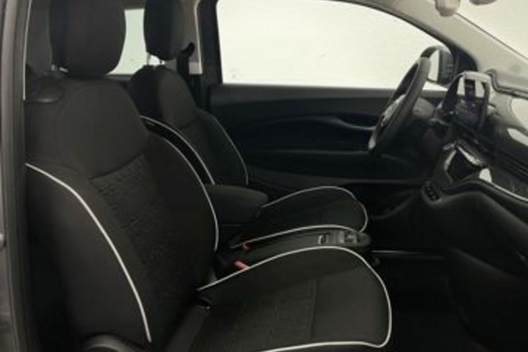 Fiat 500e 500e 42KWH STYLE+KOMFORT+KAMERA+SITZHEIZUNG+