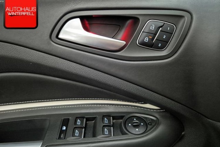 Ford Kuga Kuga 2.0 TDCi 4x4 Aut. Vignale PANO+AHK+KAMERA+