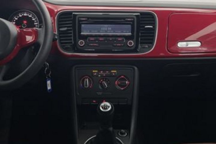 Volkswagen Beetle Beetle 1.2 TSI Design RADIO+PDC+TEMPOMAT+
