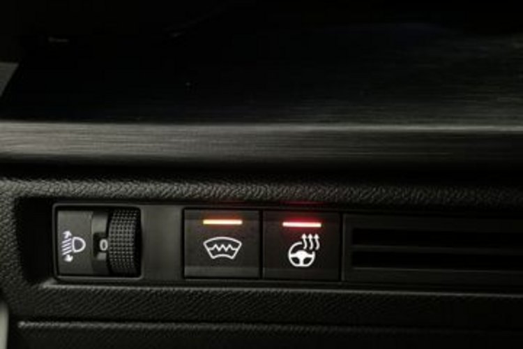 Citroën C5 X C5 X PureTech 130 EAT8 PLUS SITZHEIZUNG+KAMERA+
