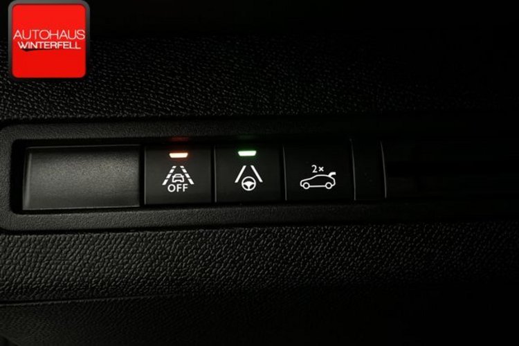 Peugeot 5008 5008 Hybrid 136 e-DSC GT BLACK TONE 7SITZ+PANO+