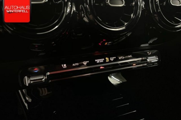 Mercedes-Benz A 200 A 200 d Limousine LED+KAMERA+DISTRONIC+CARPLAY+