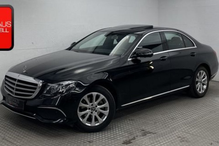 Mercedes-Benz E 220 E 220 d EXCLUSIVE SCHIEBEDACH+360+AHK+LED+3ZONEN