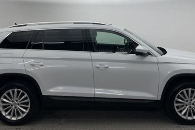 Skoda Kodiaq Kodiaq 2.0 TDI 4x4 STYLE 7SITZ+PANO+360+LED+ACC+