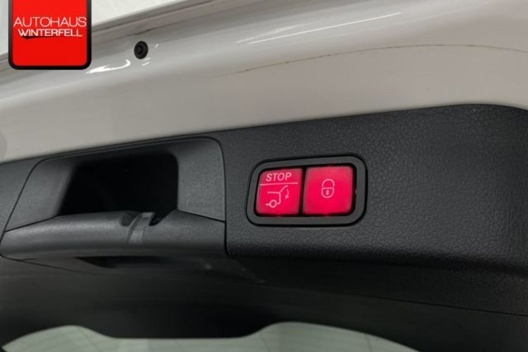 Mercedes-Benz GLB 200 GLB 200 d AMG LINE 7SITZ+PANO+DIGITAL+KAMERA+LED