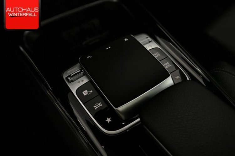 Mercedes-Benz GLB 200 GLB 200 7SITZ+PANO+AHK+MEMO+KAMERA+DISTRONIC+