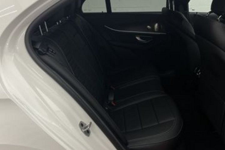 Mercedes-Benz E 400 E 400 d 4M AMG NIGHT MEMO+360+BURMESTER+DISTRO+