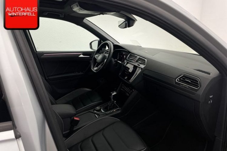 Volkswagen Tiguan Tiguan 2.0 TDI 4M R-LINE BLACK PANO+AHK+STANDH+