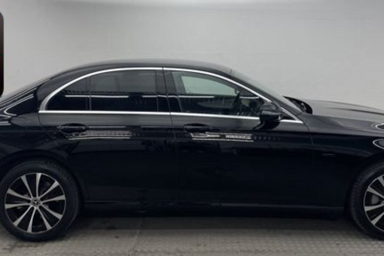 Mercedes-Benz E 300 E 300 e 4M AVANTGARDE LED+MBUX+KAMERA+DISTRONIC+