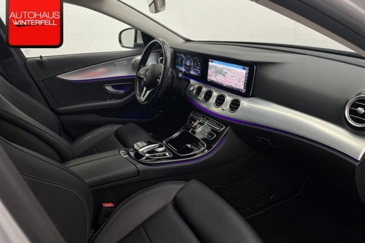 Mercedes-Benz E 220 E 220 d 4M T AVANTGARDE ALL-TERRAIN PANO+LUFT+