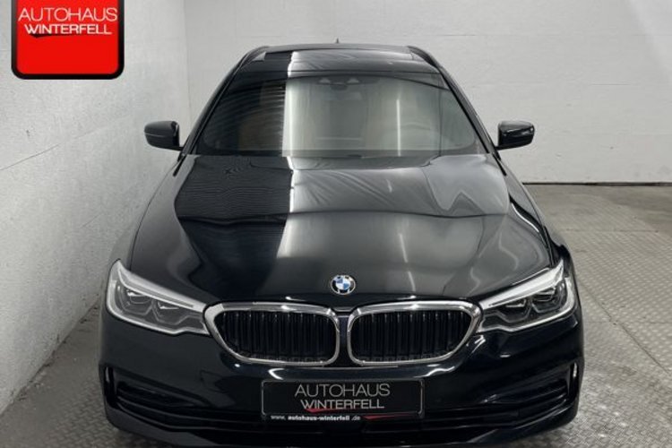 BMW 520 520 d xDrive Sport Line PANO+AHK+STANDHEIZUNG+