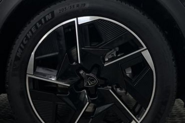 Peugeot 408 408 HYBRID 136 e-DSC6 GT PANO+MEMO+360+3D-TACHO+