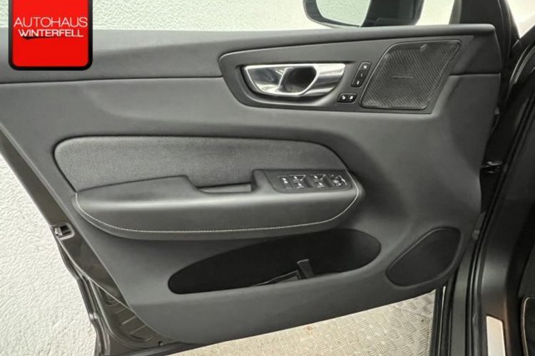 Volvo XC60 XC60 T8 AWD R-DESIGN PANO+LUFT+22Z+HUD+H&amp;K+STAND