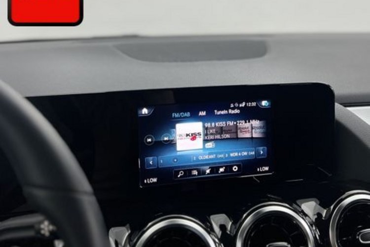 Mercedes-Benz GLA 220 GLA 220 d 4M STYLE AHK+MEMORY+KEYLESS+KAMERA+