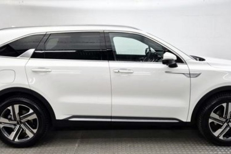Kia Sorento Sorento Platinum 4WD Plug-In Hybrid PANO+AHK+360