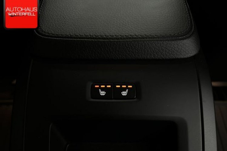 Volvo XC90 XC90 D5 AWD STANDHEIZUNG+KAMERA+KEYLESS+VOLL-LED