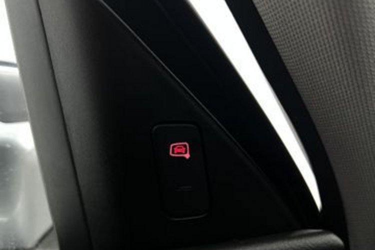 Audi A6 A6 Avant 3.0 TDI Qu 20Z S-LINE PANO+AHK+AIR+LED+