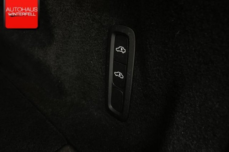 Volvo XC60 XC60 B5 B AWD Ultimate Dark PANO+B&amp;W+FOUR-C+360+