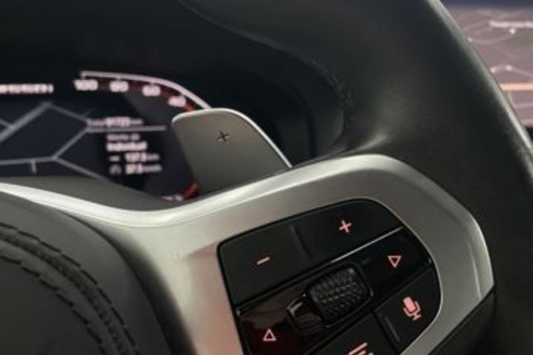 BMW M550 M550 i xDrive LASER+MASSAGE+HUD+H/K+MEMORY+4ZONE