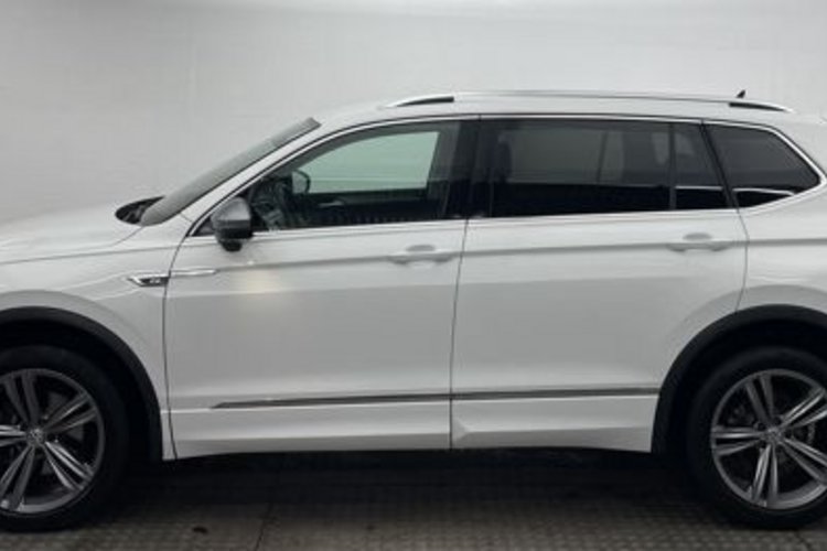 Volkswagen Tiguan Allspace Tiguan Allspace 2.0 TDI R-Line 7SITZ+KAMERA+ACC+