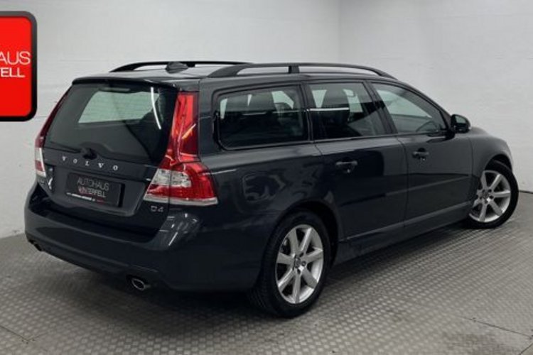 Volvo V70 V70 D4 LINJE SVART BI-XENON+PDC+NAVI+TEMPOMAT+