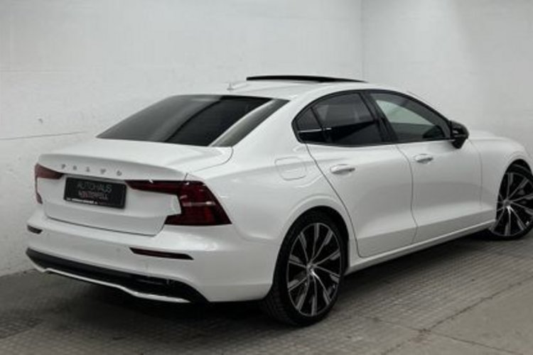 Volvo S60 S60 B5 B ULTIMATE DARK AWD GSD+20Z+AHK+STANDHZG+