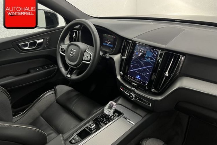 Volvo XC60 XC60 B5 AWD PLUS DARK PANO+GOOGLE+MEMO+KRISTALL+
