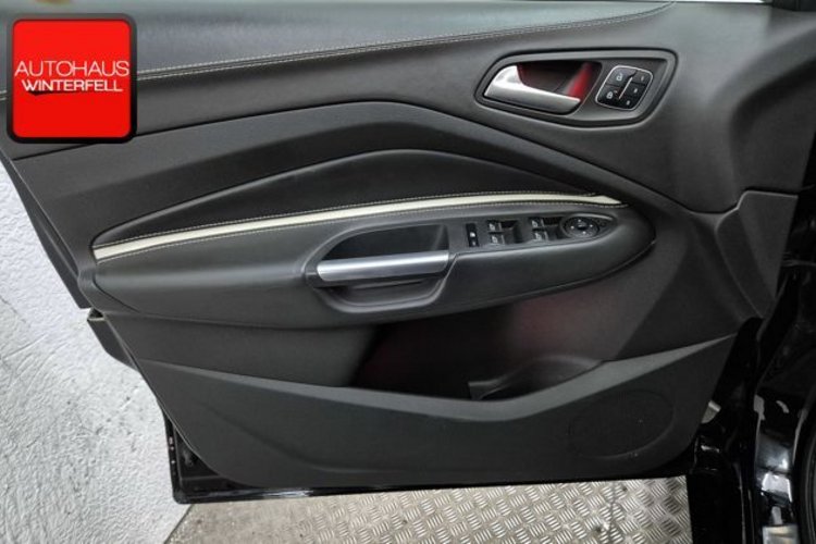 Ford Kuga Kuga 2.0 TDCi 4x4 Aut. Vignale PANO+AHK+KAMERA+