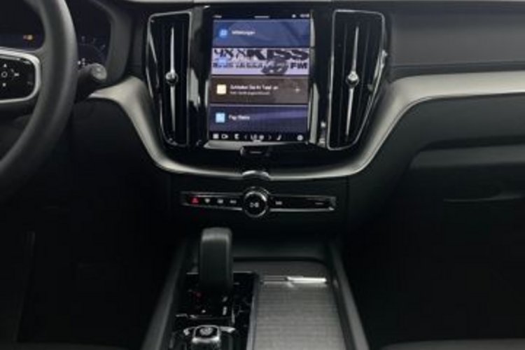 Volvo XC60 XC60 B5 B AWD Ultimate Dark PANO+B&amp;W+FOUR-C+360+