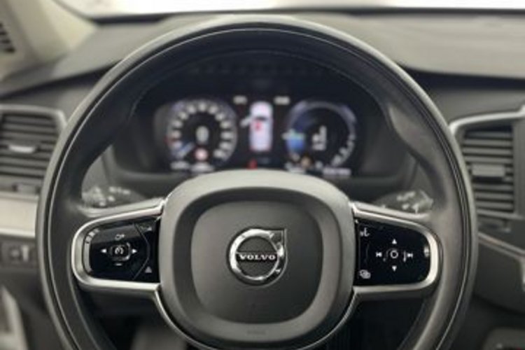 Volvo XC90 XC90 T8 AWD RECH RDesign 7SITZ+AHK+KEYLESS+H/K+