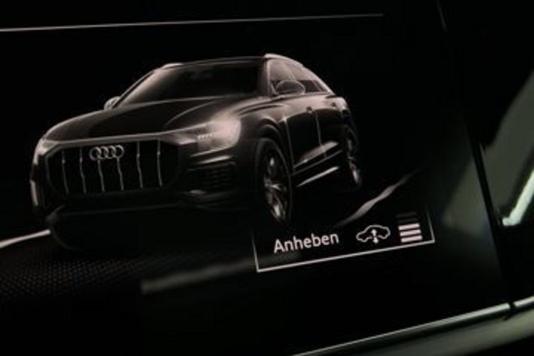 Audi Q8 Q8 55 TFSI qu S line PANO+AHK+STANDHZG+AIR-SPORT