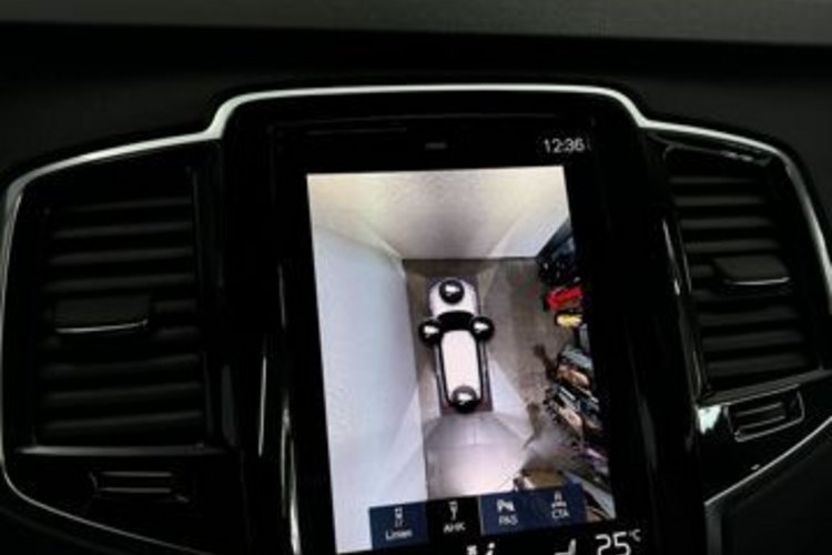 Volvo XC90 XC90 B5 AWD 7SITZ+PANO+AHK+360+HUD+H/K+STANDHZG+