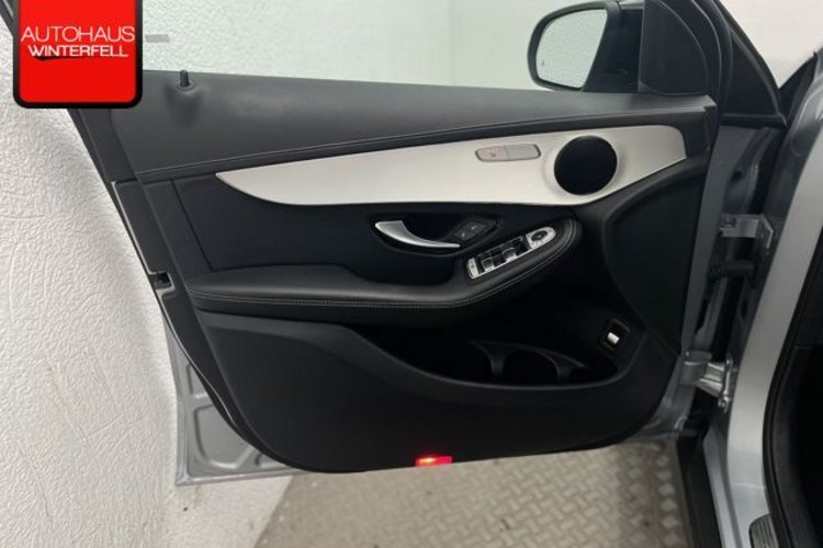Mercedes-Benz GLC 300 GLC 300 de Coupé 4M NIGHT GLASDACH+AHK+DIGITAL+