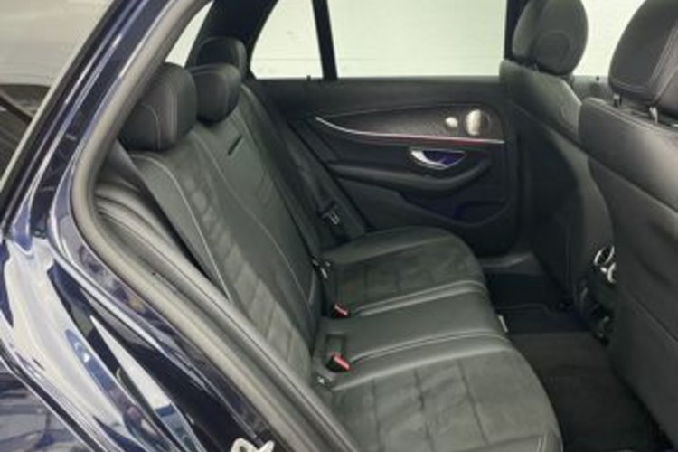 Mercedes-Benz E 300 E 300 de T 4M AMG NIGHT PANO+AHK+HUD+DISTRONIC+