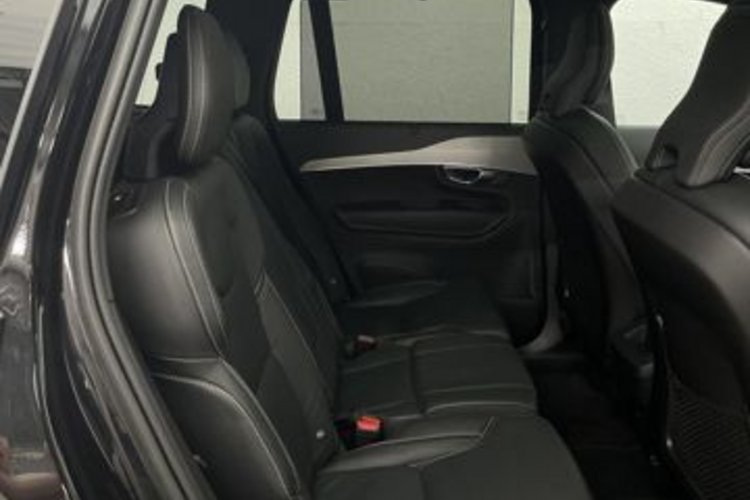 Volvo XC90 XC90 B5 D AWD Plus Dark 7SITZ+PANO+AHK+360+H&amp;K+