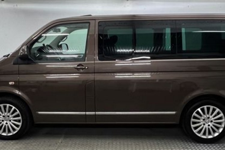 Volkswagen T5 Multivan T5 Multivan 2.0 TDI Comfortline 7SITZ+ESD+AHK+