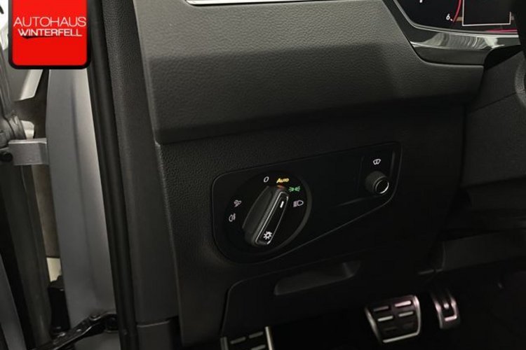 Volkswagen Tiguan Tiguan 2.0 TDI 4M R-LINE BLACK PANO+AHK+STANDH+