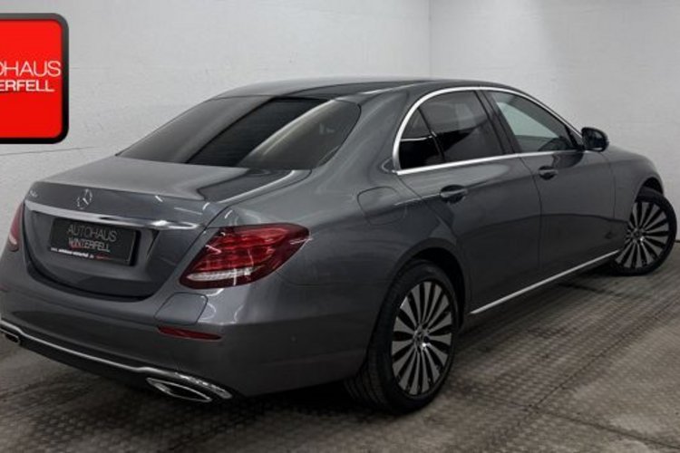Mercedes-Benz E 350 E 350 e AVANTGARDE MULTIBEAM+COMAND+KAMERA+2ZONE