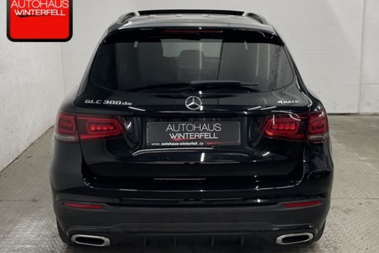 Mercedes-Benz GLC 300 GLC 300 de 4M AMG NIGHT PANO+360+BURMESTER+TRITT