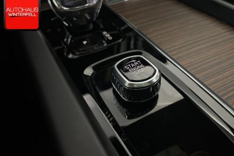 Volvo XC60 XC60 B5 D AWD Ultimate Dark POLESTAR PANO+LUFT+