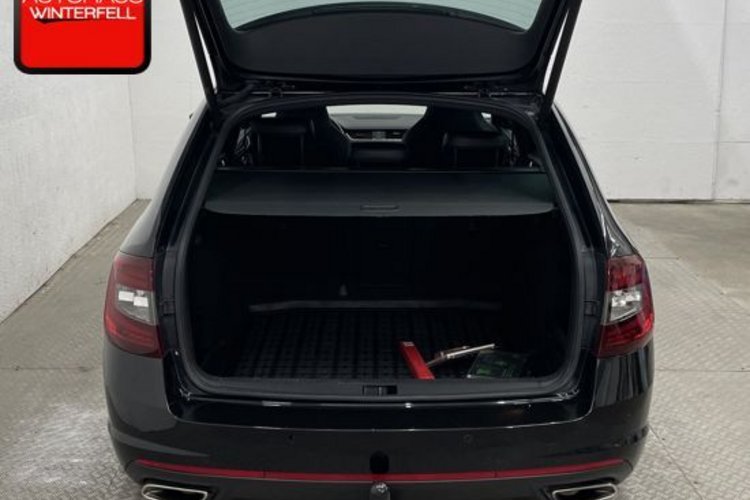 Skoda Octavia Octavia Combi 2.0 TSI RS AHK+LED+CANTON+KESSY+