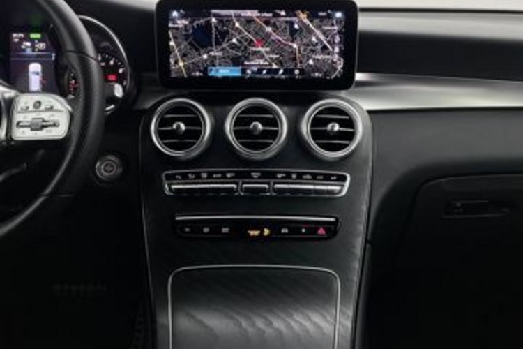 Mercedes-Benz GLC 300 GLC 300 e 4M AMG LINE KAMERA+19Z+CARPLAY+LED+