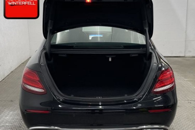 Mercedes-Benz E 220 E 220 d EXCLUSIVE SCHIEBEDACH+360+AHK+LED+3ZONEN