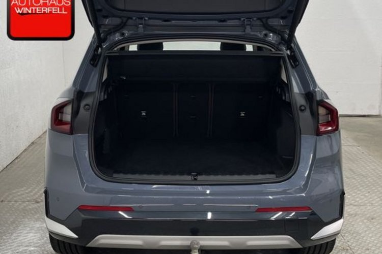 BMW X1 X1 xDrive23d xLine M-LENKRAD+PANO+AHK+MEMO+ACC