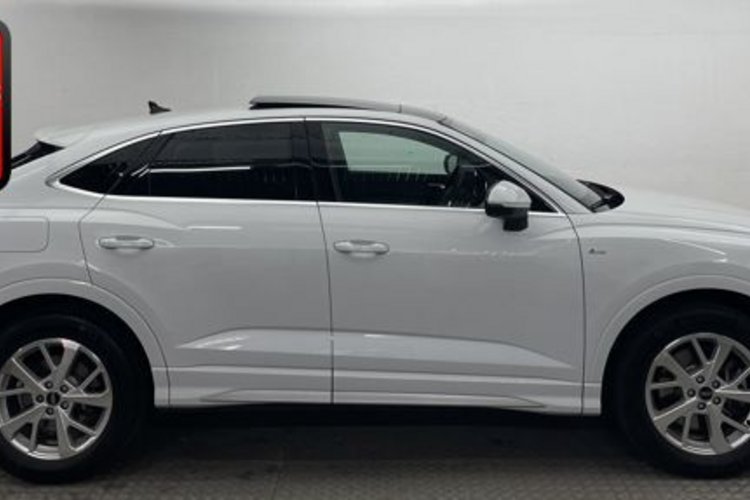 Audi Q3 Q3 Sportback 45 TFSI qu S line PANO+AHK+STANDHZG