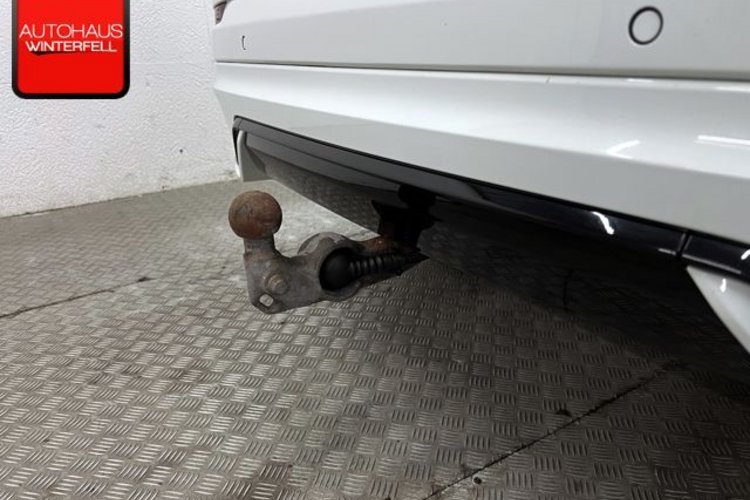 Volvo XC60 XC60 B5 B AWD R-DESIGN HUD+AHK+MEMORY+GOOGLE+LED