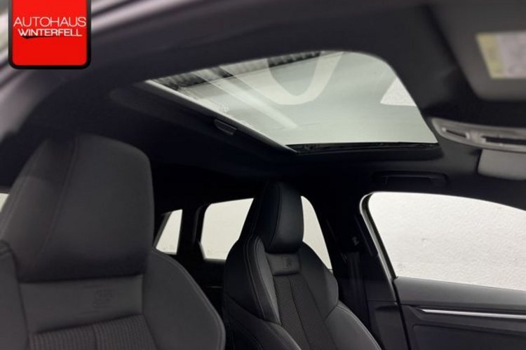 Audi S3 S3 Sportback 2.0 TFSI qu PANO+AKRAPOVIC+MATRIX+