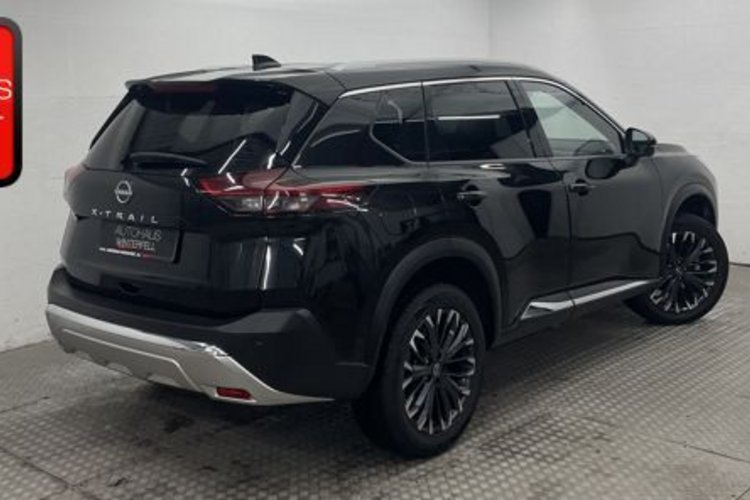 Nissan X-Trail X-Trail 1.5 VC-T Tekna 7SITZ+BOSE+MEMO+CARPLAY+