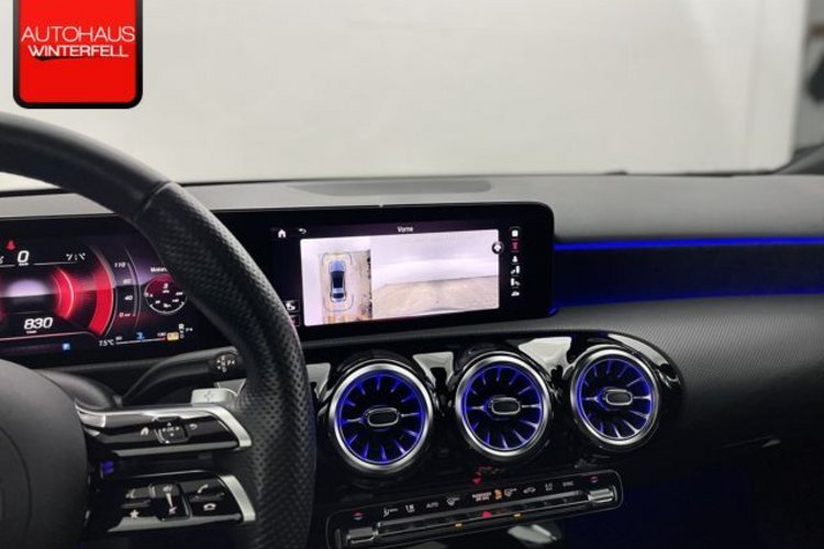 Mercedes-Benz A 200 A 200 d Limousine AMG NIGHT PANO+MEMO+KEYLESS+